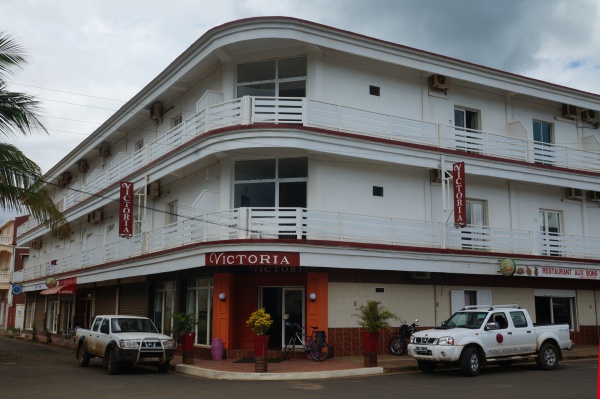 Victoria Hotel 001.jpg